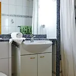 Utoring Plaz 030 By Interhome Apartamento Bivio