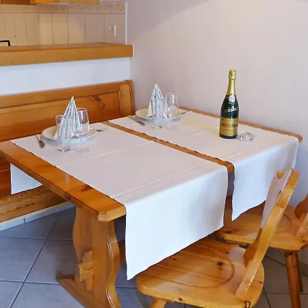 Utoring Plaz 030 By Interhome * 比维奥